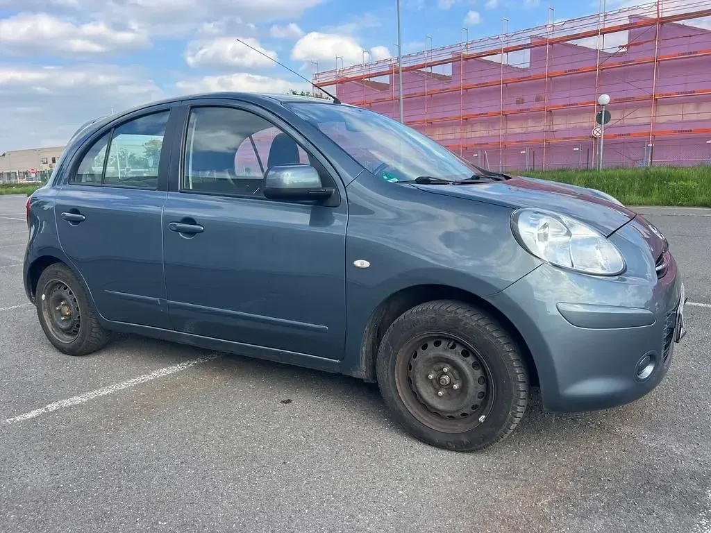 Gebraucht Nissan Micra Tekna 80 PS (58 kW) 2011 Grau Kleinwagen