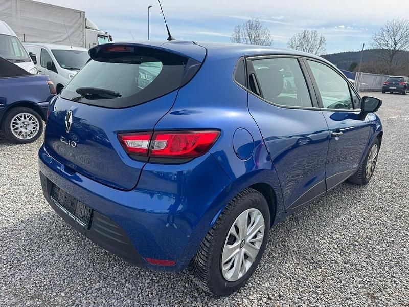 Gebraucht Renault Clio V Life 76 PS (55 kW) 2020 Kleinwagen