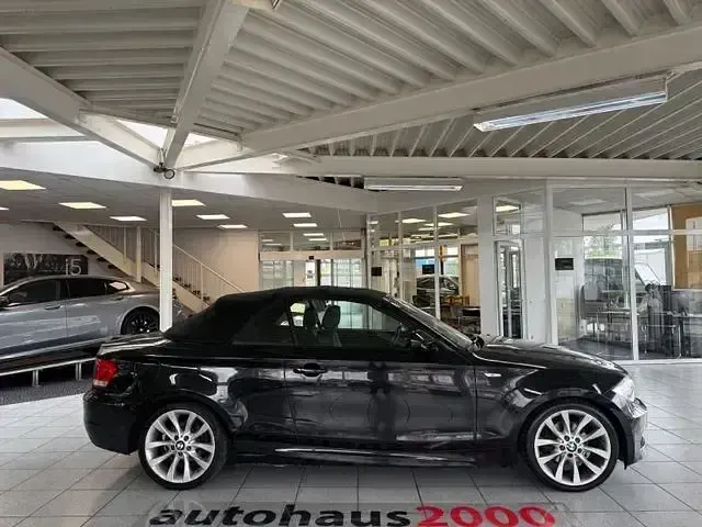 Gebraucht BMW 120 Cabriolet M Sport 177 PS (130 kW) 2011 Schwarz Cabrio