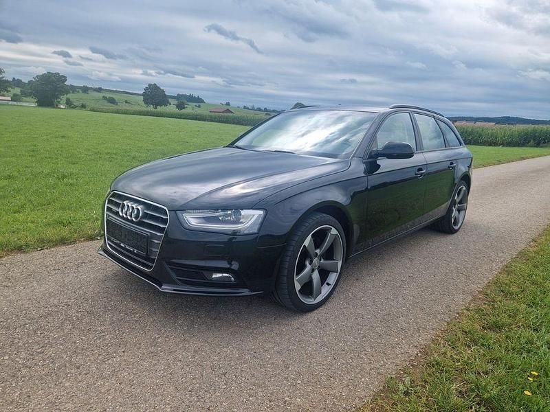 Schwarz Gebraucht 2013 Audi A4 Sport Limousine | 9.490 € (Guter Preis) - Bild 1/4