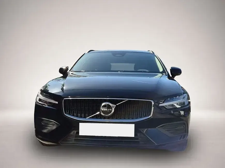 Gebraucht Volvo V60 197 PS (144 kW) 2025 Kombi