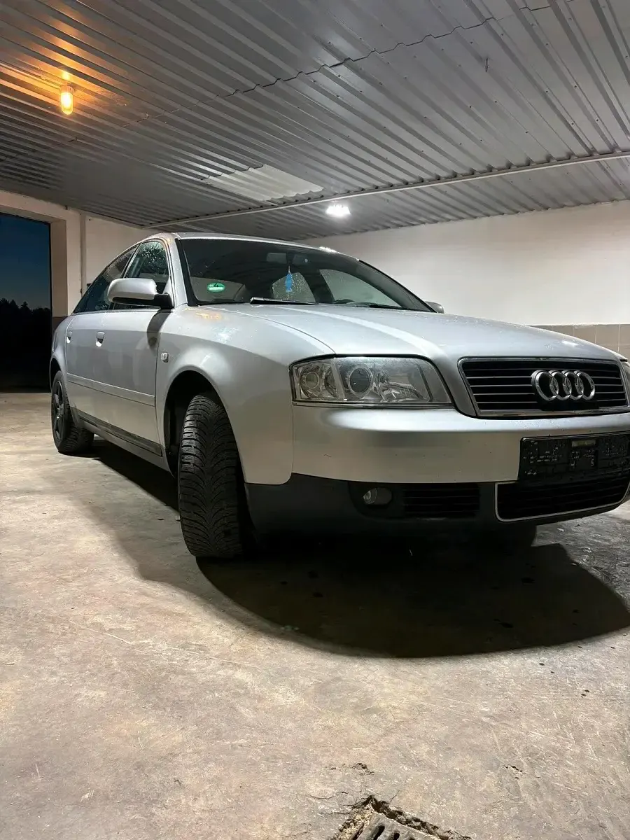 Second-hand Audi A6 170 CP (125 kW) 2002 Berlinǎ