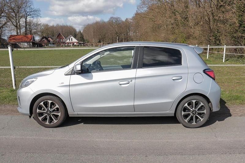 Second-hand Mitsubishi Space Star Edition+ 80 CP (58 kW) 2020 Gri Hatchback