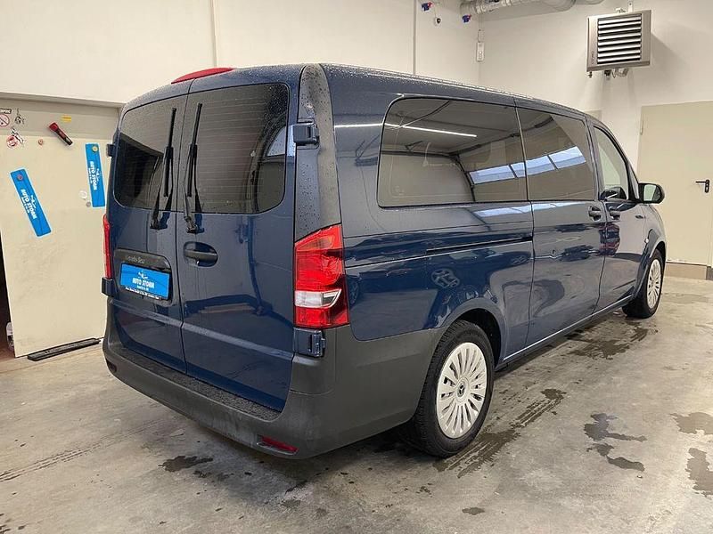 Gebraucht Mercedes Vito 136 PS (100 kW) 2022 Stahlblau Van