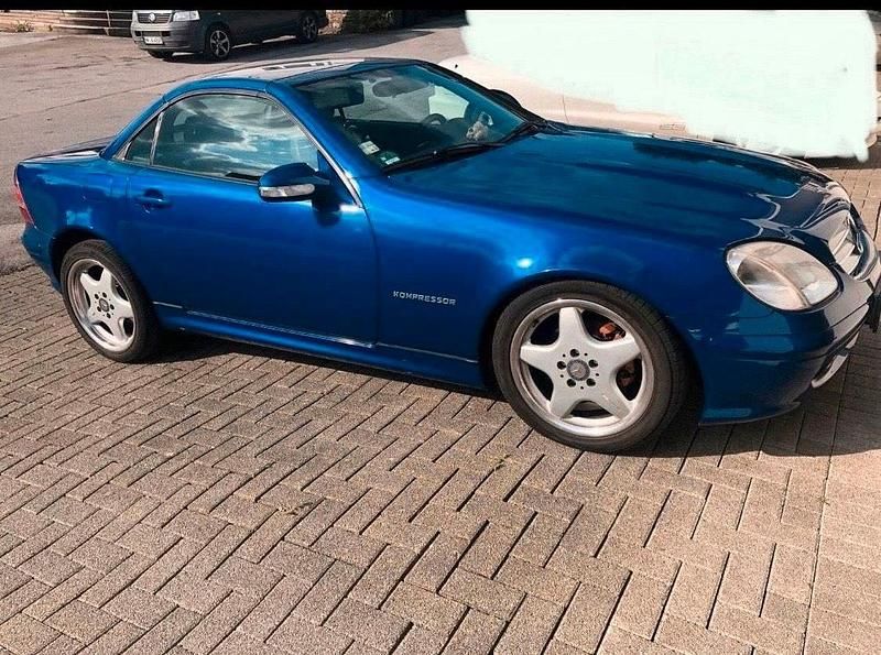 Blau Gebraucht 2001 Mercedes SLK200 Cabrio | 5.999 € (Teuer) - Bild 1/4