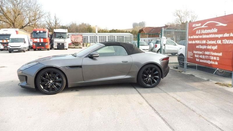 Gebraucht Jaguar F-Type 300 PS (220 kW) 2018 Grau Cabrio