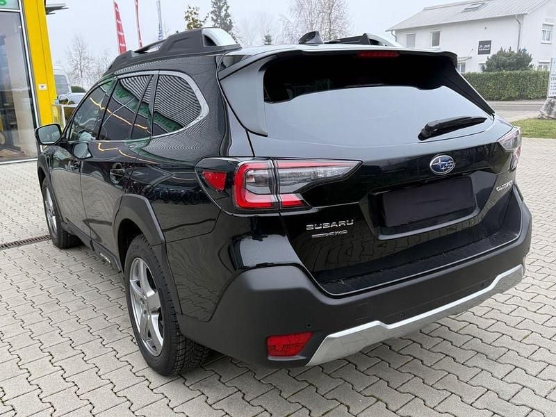 Gebraucht Subaru Outback Platinum 169 PS (124 kW) 2024 Schwarz Kombi