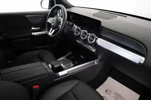 Gebraucht Mercedes GLB200 Progressive 150 PS (110 kW) 2022 Schwarz SUV