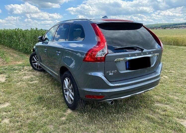 Gebraucht Volvo XC60 Summum 150 PS (110 kW) 2017 Grau SUV