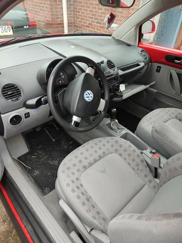 Gebraucht VW Beetle 115 PS (84 kW) 1999 Rot Kleinwagen