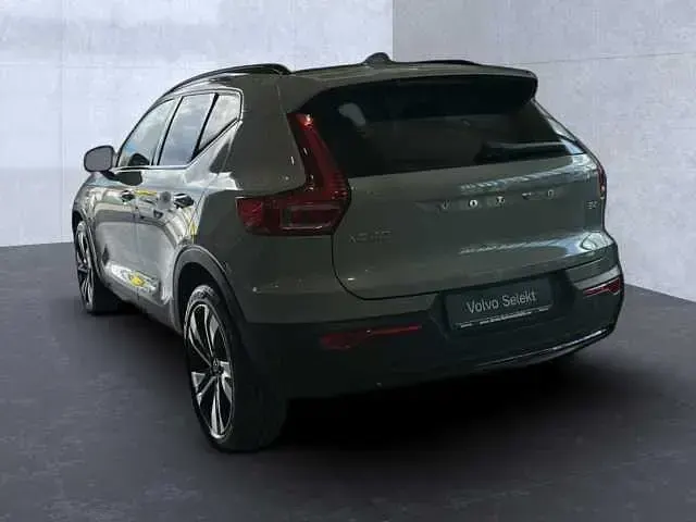 Gebraucht Volvo XC40 145 PS (106 kW) 2023 SUV