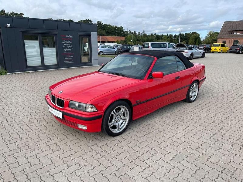 Rot Gebraucht 1996 BMW 318 Cabriolet Cabrio | 5.990 € (Fairer Preis) - Bild 1/4