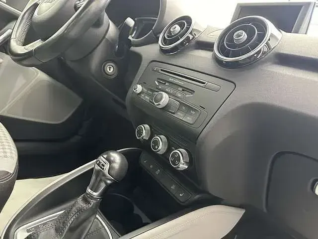 Gebraucht Audi A1 Ambition 90 PS (66 kW) 2014 Blau metallic Kleinwagen