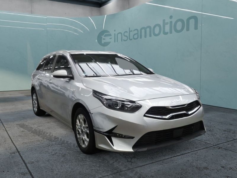 Silber Gebraucht 2024 Kia Ceed Sportswagon Vision Kombi | 23.580 € (Superpreis) - Bild 1/4