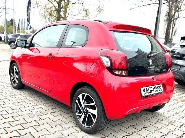 Gebraucht Peugeot 108 Active 69 PS (50 kW) 2017 Rot Kleinwagen