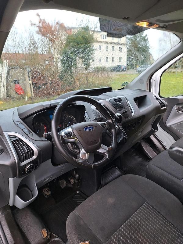 Gebraucht Ford Transit 125 PS (91 kW) 2016 Weiß Van / Kleinbus