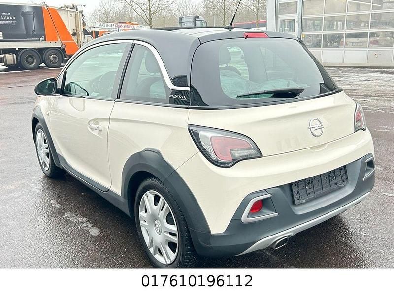 Gebraucht Opel Adam Rocks Rocks 116 PS (85 kW) 2015 Weiß Kleinwagen