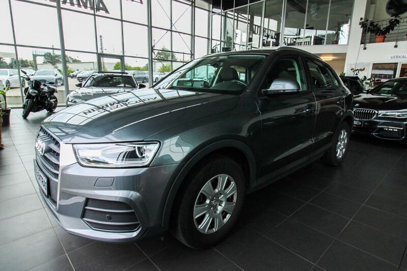 Monsungrau metallic Gebraucht 2018 Audi Q3 SUV | 22.399 € (Superpreis) - Bild 1/4