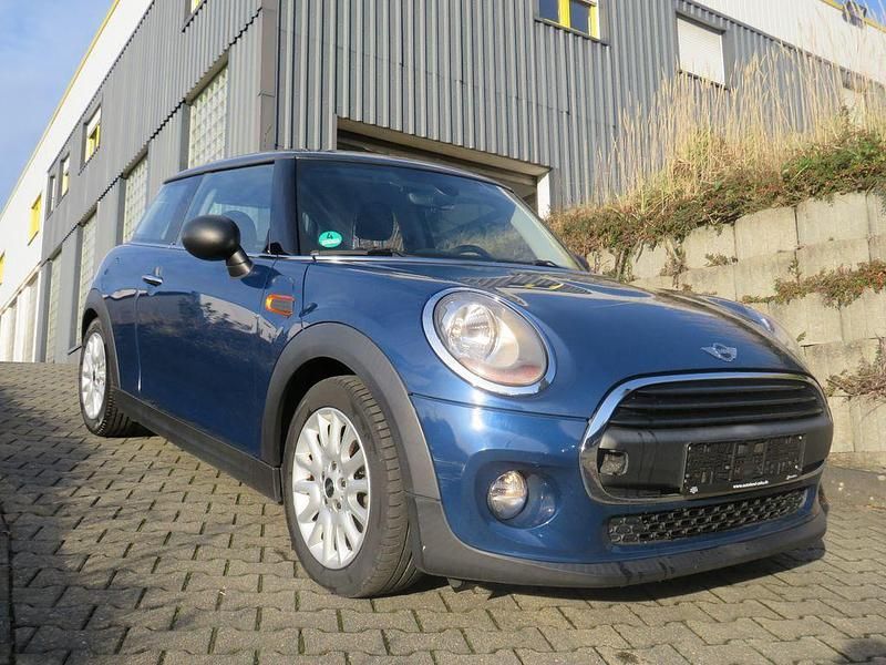 Blau Gebraucht 2015 Mini ONE Kleinwagen | 6.490 € - Bild 1/4