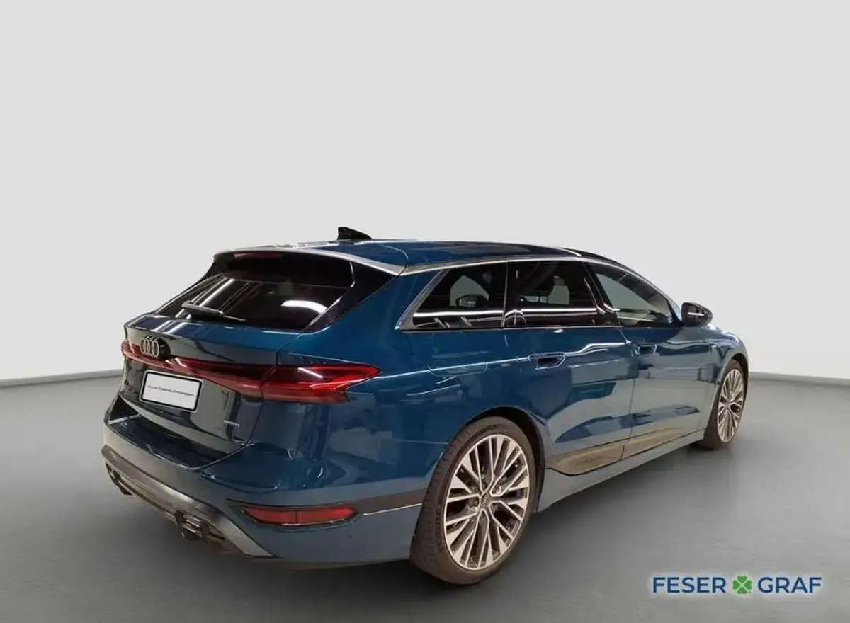 Usata Audi A6 e-tron Ambiente 314 kW (428 CV) 2025 Blu Station wagon