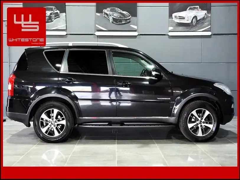 Gebraucht SsangYong Rexton Sapphire 178 PS (130 kW) 2016 Schwarz (metallic) SUV
