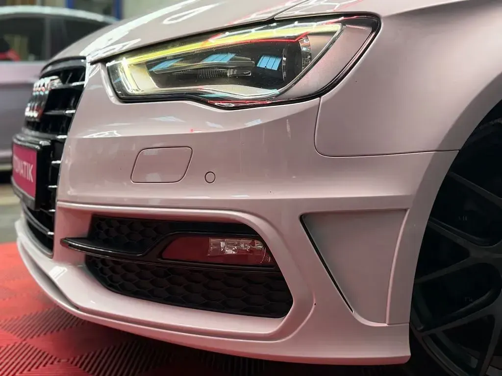Używany Audi A3 S-Line 184 KM (135 kW) 2014 Biały Sedan/Limuzyna
