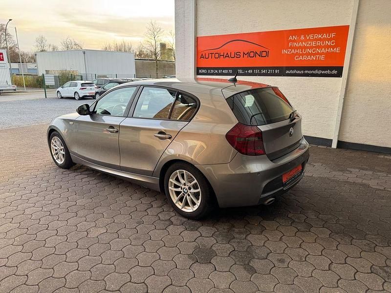 Gebraucht BMW 118 Performance 143 PS (105 kW) 2011 Grau Kleinwagen