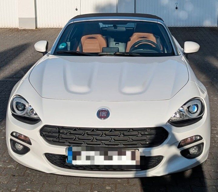 Weiß Gebraucht 2017 Fiat 124 Spider Lusso Cabrio | 17.900 € - Bild 1/4