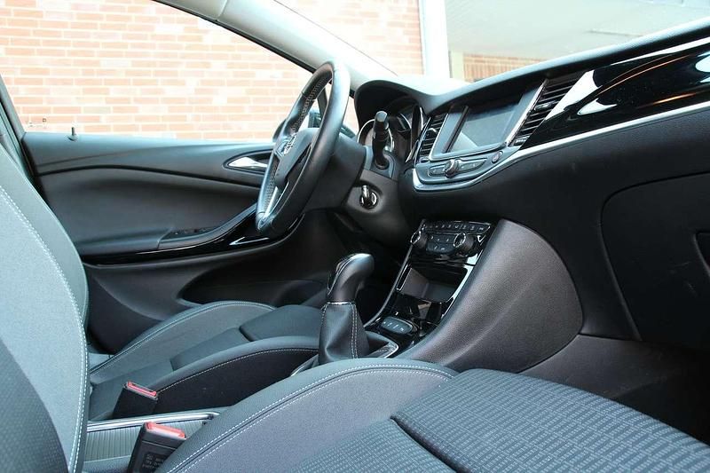 Gebraucht Opel Astra Design & Tech 145 PS (106 kW) 2022 Blau Kombi