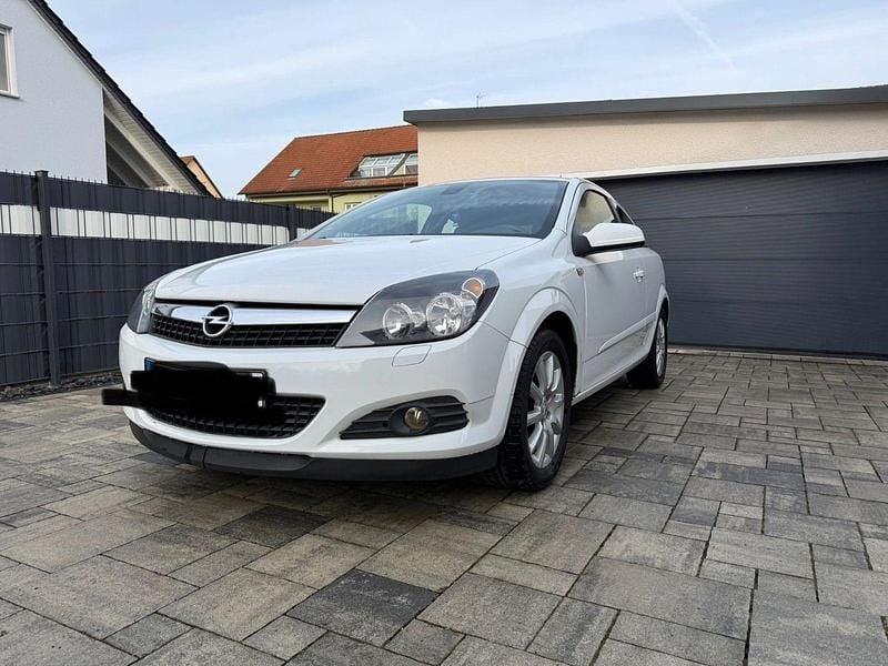 Gebraucht Opel Astra GTC 116 PS (85 kW) 2007 Weiß Limousine