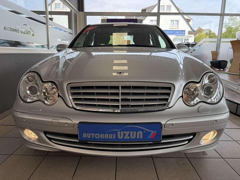 Gebraucht Mercedes C180 Sport Edition 143 PS (105 kW) 2006 Silber Limousine