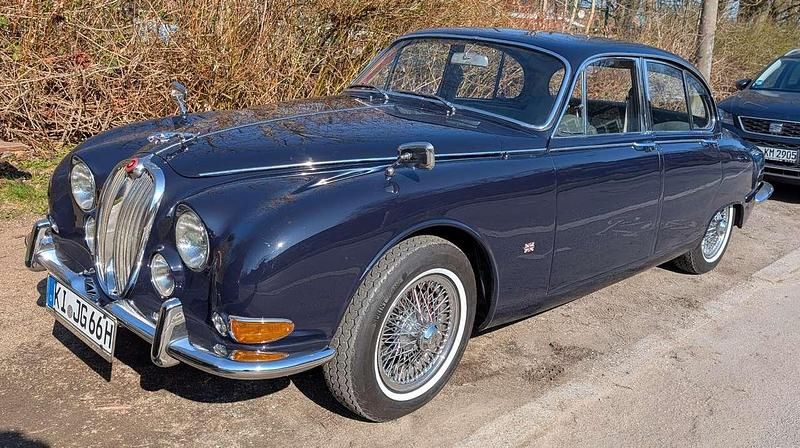 Second-hand Jaguar S-Type S 162 CP (119 kW) 1966 Albastru Berlinǎ