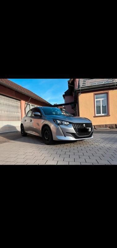 Grau Gebraucht 2021 Peugeot 208 Kleinwagen | 9.900 € (Superpreis) - Bild 1/4