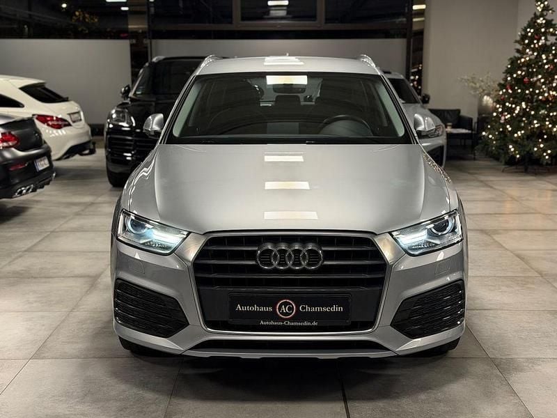 Silber Gebraucht 2018 Audi Q3 Sport SUV | 18.500 € (Guter Preis) - Bild 1/4