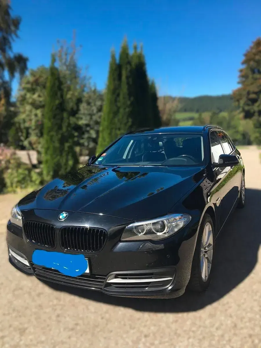 Gebraucht BMW 520 190 PS (139 kW) 2017 Schwarz Kombi