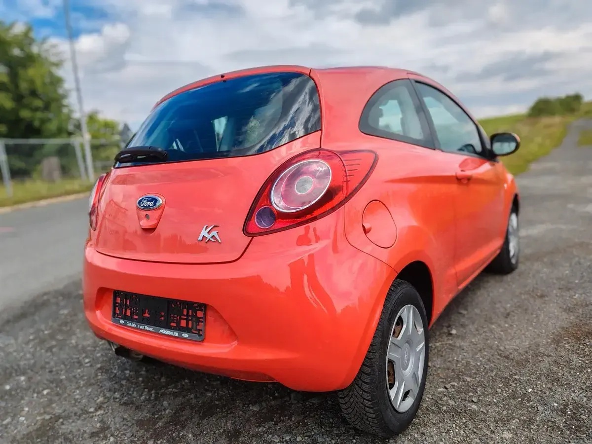 Gebraucht Ford Ka Trend 69 PS (50 kW) 2011 Rot Kleinwagen