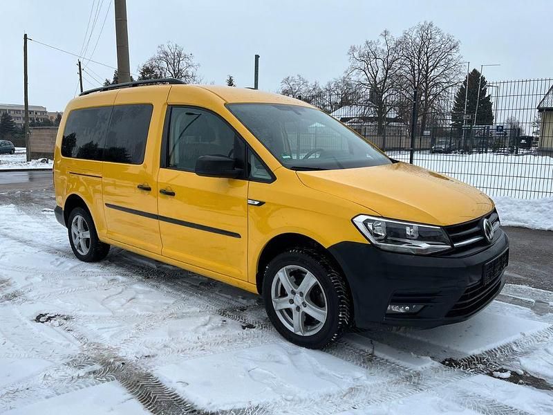 Gebraucht VW Caddy Maxi Trendline 125 PS (91 kW) 2018 Gelb Van / Kleinbus