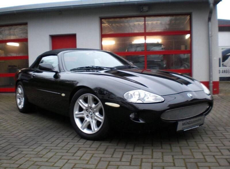 Schwarz Gebraucht 1997 Jaguar XK8 Cabrio | 20.000 € - Bild 1/4