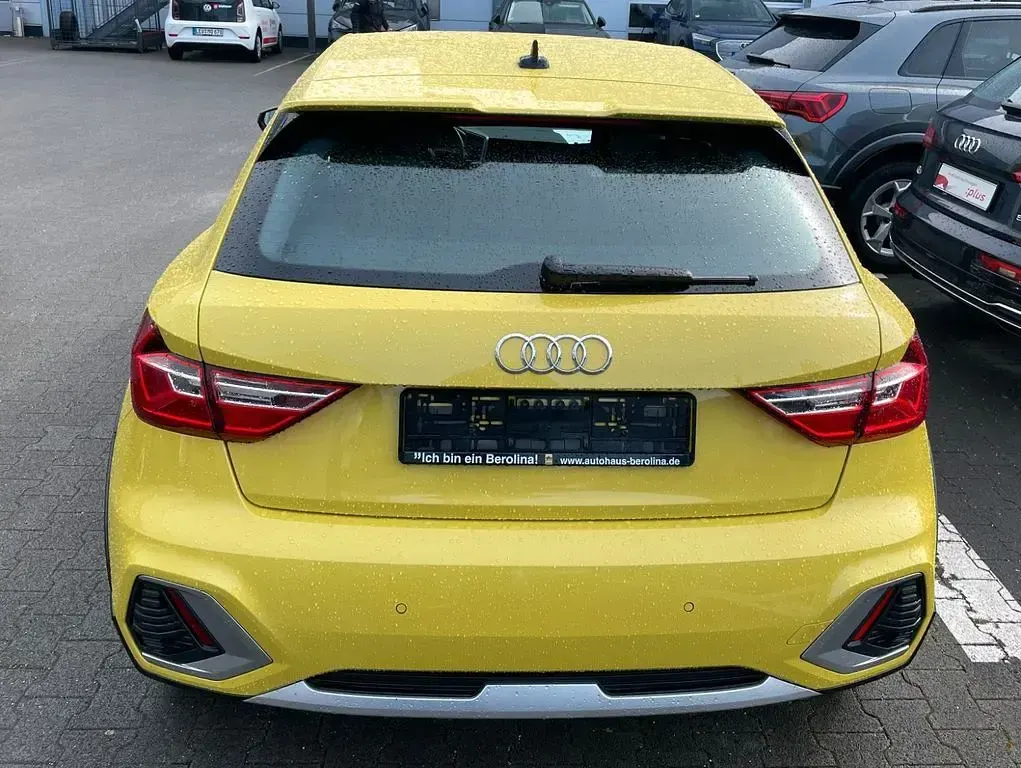 Gebraucht Audi A1 Sport 110 PS (80 kW) 2022 Gelb SUV