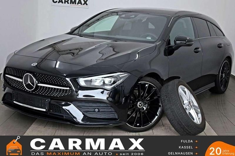 Nachtschwarz Gebraucht 2023 Mercedes CLA200 AMG line Kombi | 29.300 € (Fairer Preis) - Bild 1/4