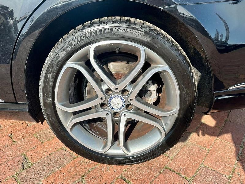 Gebraucht Mercedes E300 252 PS (185 kW) 2013 Schwarz Kombi