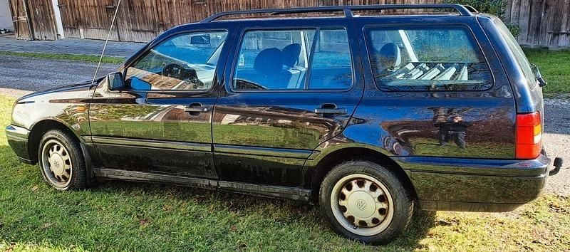 Gebraucht VW Golf III 101 PS (74 kW) 1998 Schwarz Kombi