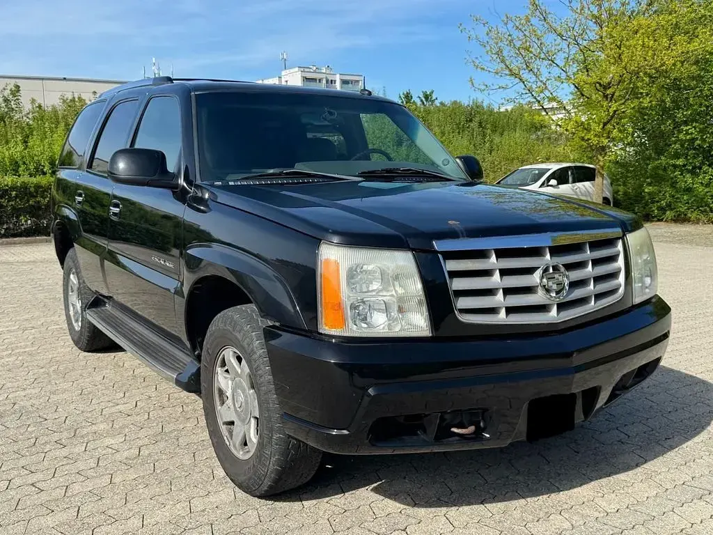 Second-hand Cadillac Escalade 349 CP (256 kW) 2003 Negru SUV