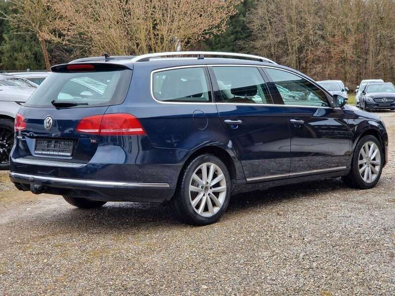 Gebraucht VW Passat Highline 160 PS (117 kW) 2011 Blau Kombi