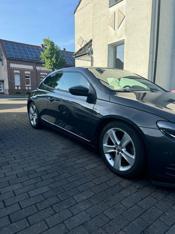 Grau Gebraucht 2009 VW Scirocco Coupé | 7.250 € (Guter Preis) - Bild 1/4