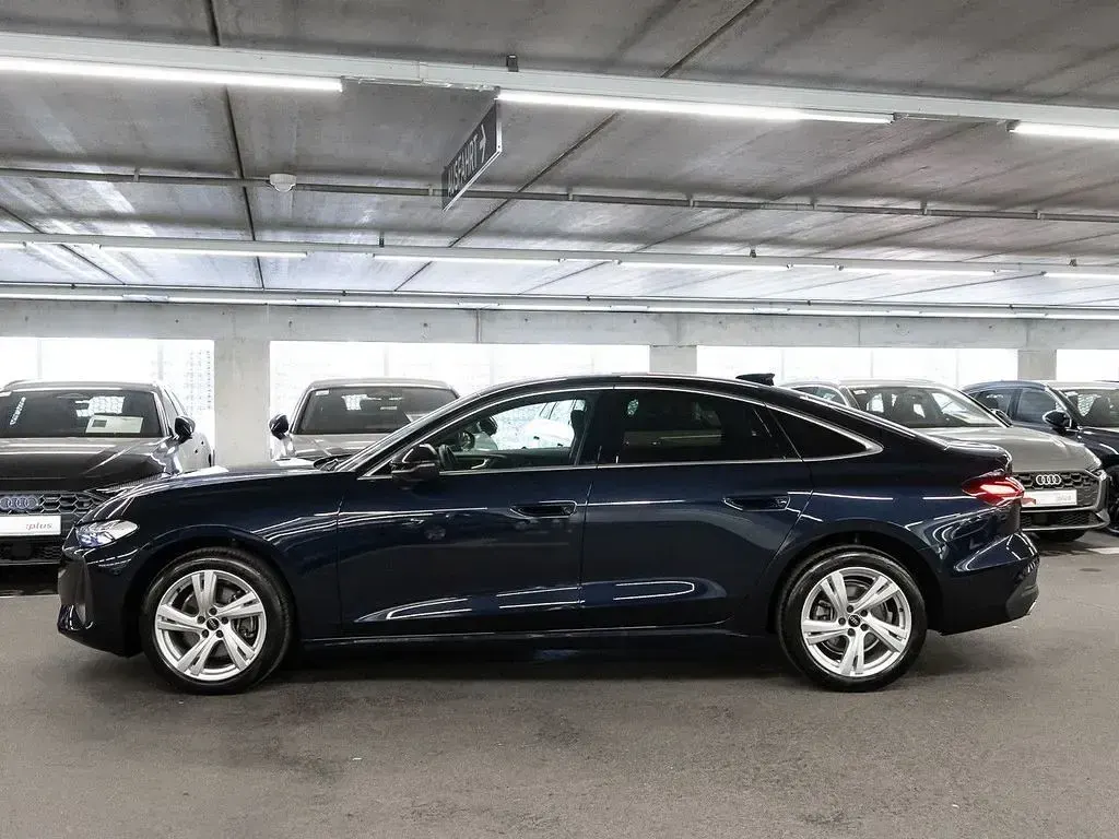 Gebraucht Audi A5 204 PS (150 kW) 2025 Firmamentblau metallic Limousine