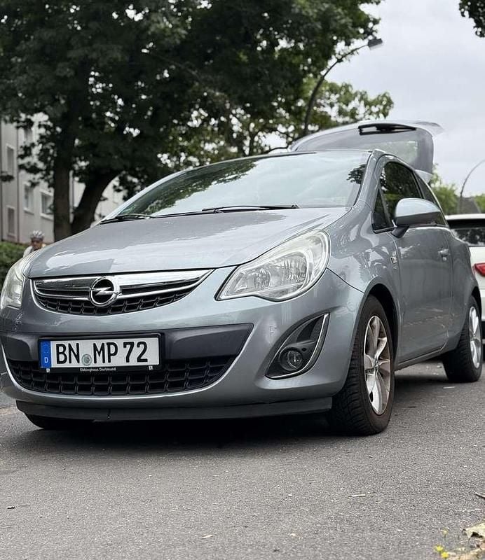 Gebraucht 2011 Opel Corsa Color Edition Limousine | 3.000 € (Guter Preis) - Bild 1/4