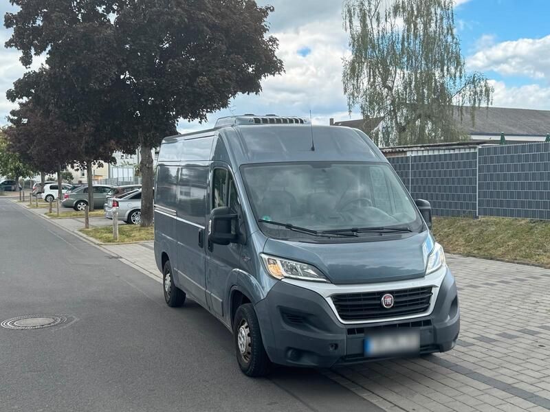 Grau Gebraucht 2017 Fiat Ducato Van | 9.900 € (Guter Preis) - Bild 1/4