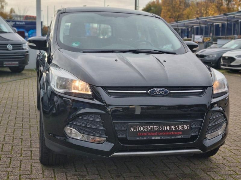 Gebraucht Ford Kuga SYNC Edition 182 PS (133 kW) 2015 Schwarz SUV