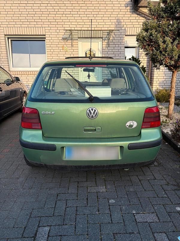 Gebraucht VW Golf IV 75 PS (55 kW) 1999 Grün Kleinwagen